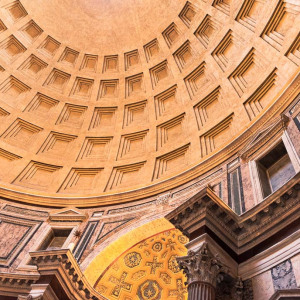 dome of the pantheon in Roma, Italia